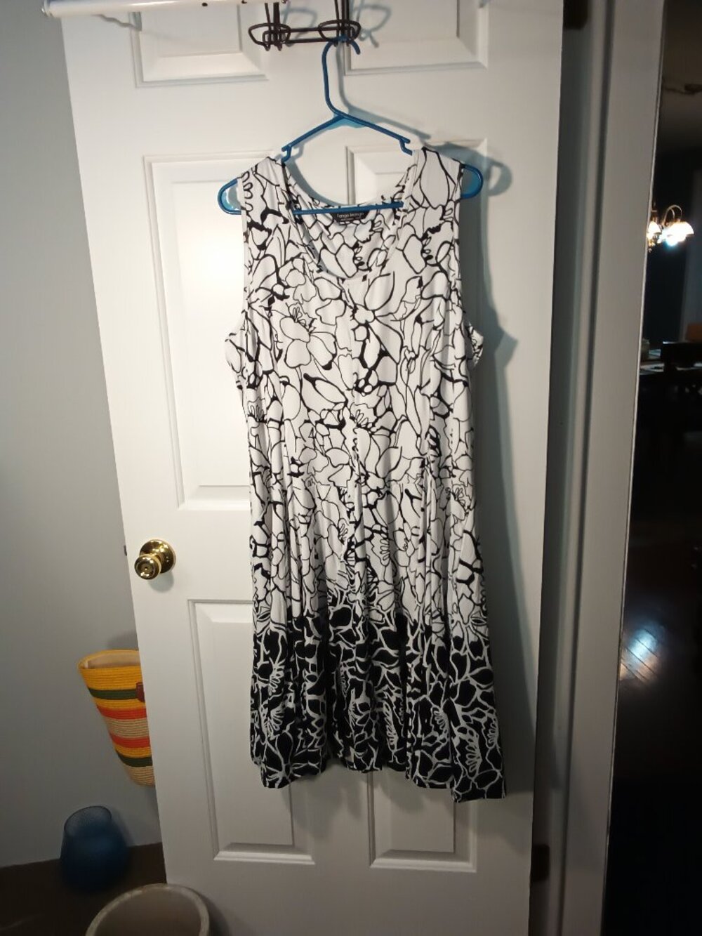 Sleeveless Black & White Floral Midi Dress